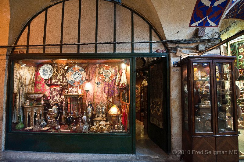 20100402_111915 D3.jpg - The beautiful wares of a vendor in the Grand Bazaar